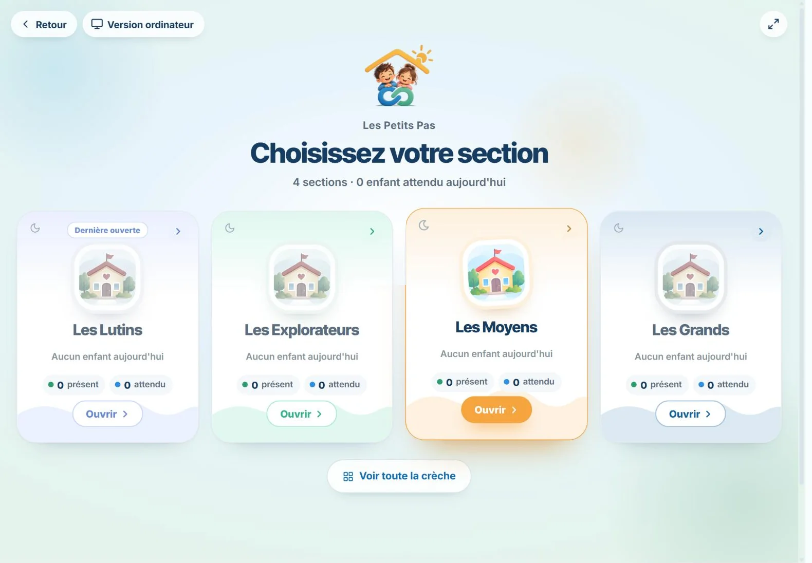 On choisit sa section : les enfants présents et attendus de chacune, la dernière ouverte en premier